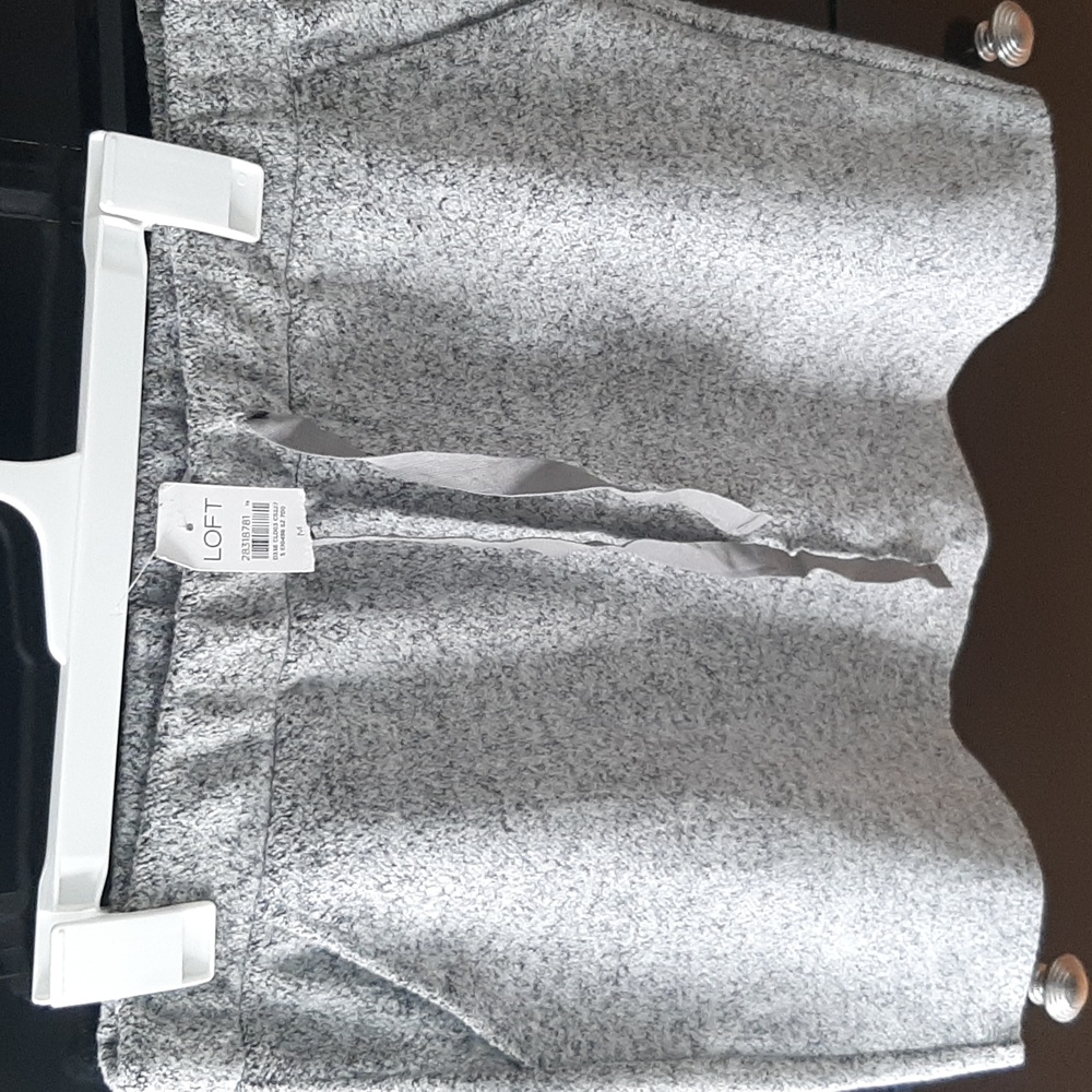 NWT - gray Loft skirt